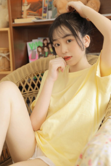 唐鉴军出席赵本山儿子公司开业庆典